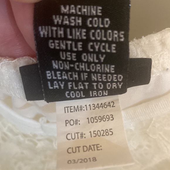 LAST CHANCE; comes with gift! Closet closing forever next week ❤️❤️❤️torrid NWOT - Picture 3 of 5